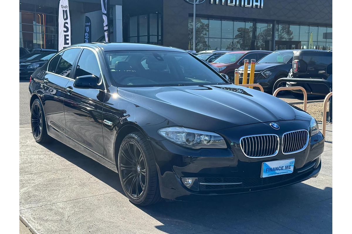 2012 BMW 5 Series 520i F10