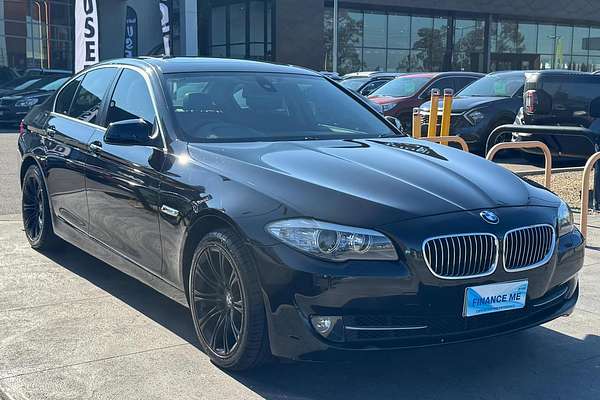 2012 BMW 5 Series 520i F10