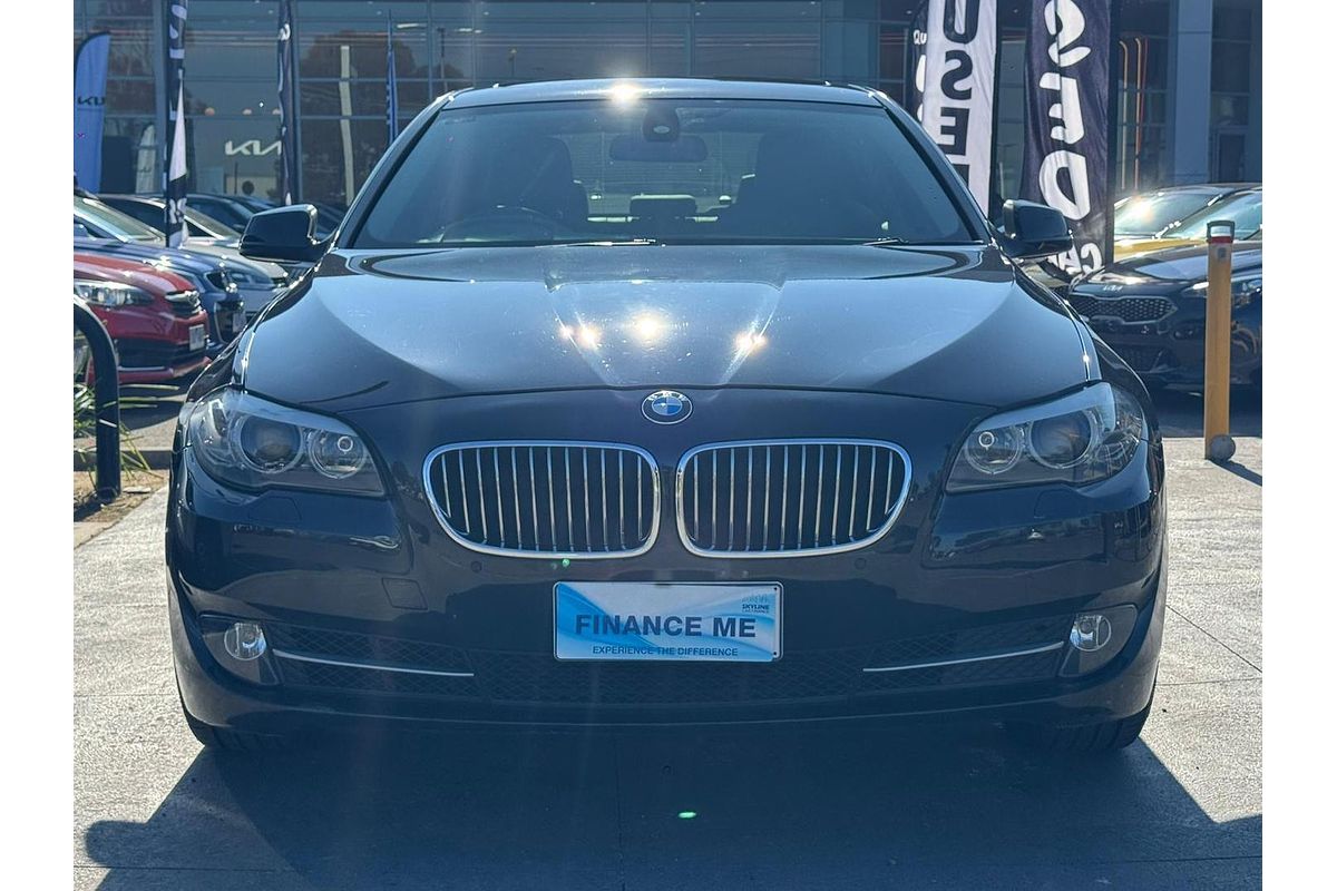 2012 BMW 5 Series 520i F10
