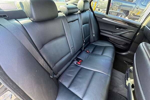 2012 BMW 5 Series 520i F10