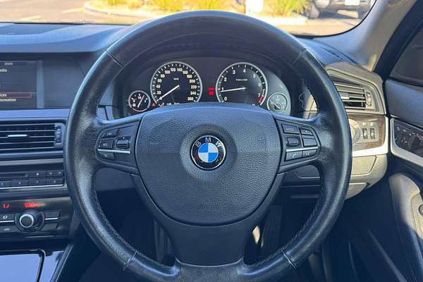2012 BMW 5 Series 520i F10