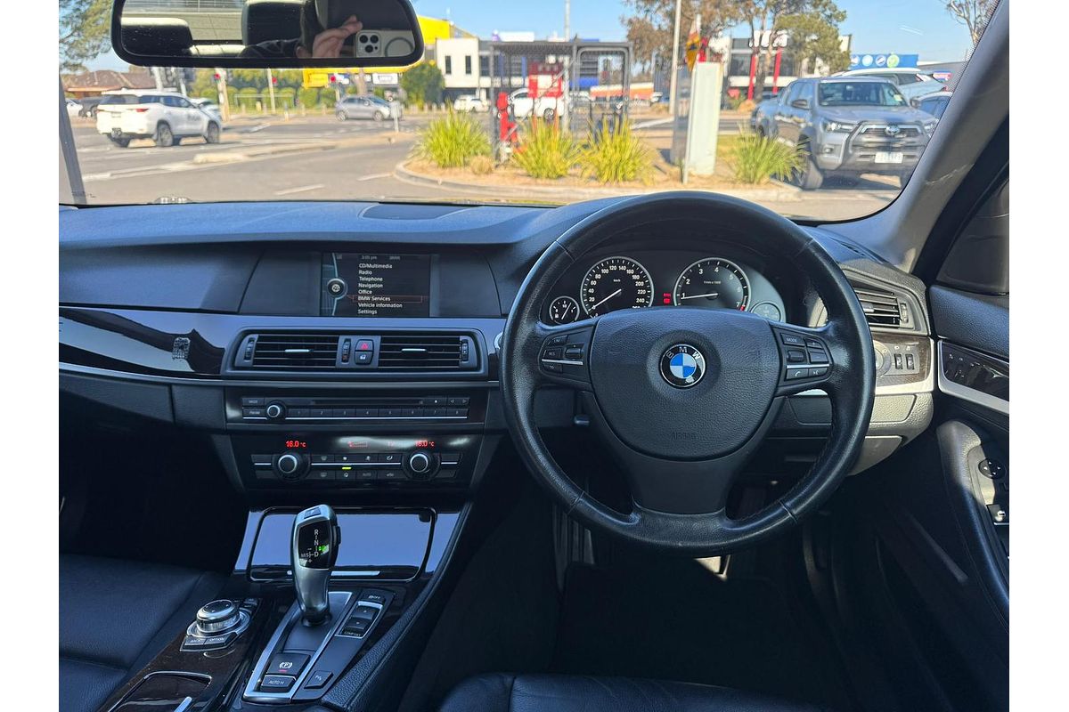 2012 BMW 5 Series 520i F10