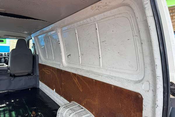 2006 Toyota Hiace  KDH200R LWB