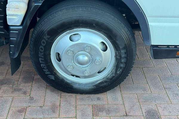 2006 Mitsubishi Canter FE84P 3.5  4x2