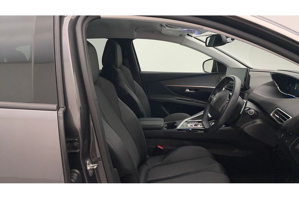 2022 Peugeot 3008 Allure P84