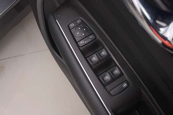 2023 Renault Koleos Life HZG