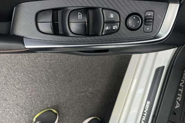 2020 Nissan Sentra SR