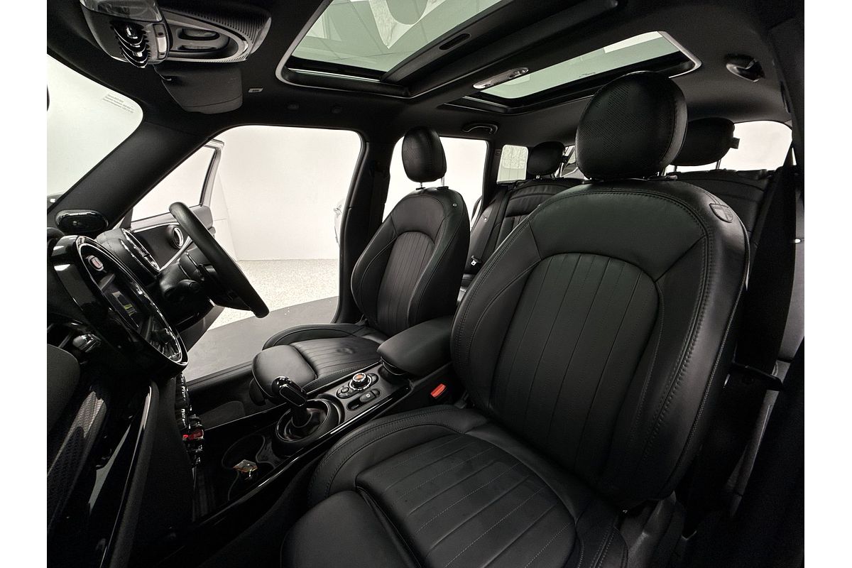 2020 MINI Clubman John Cooper Works F54 LCI