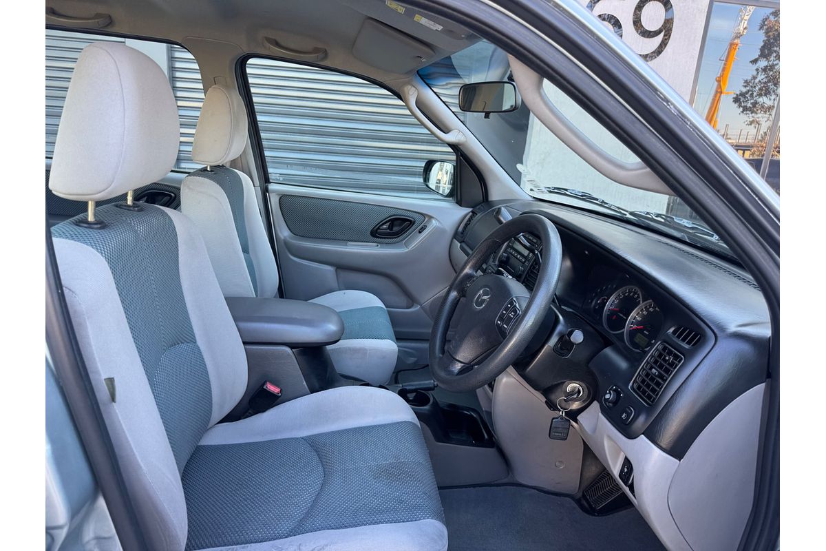 2004 Mazda Tribute Classic