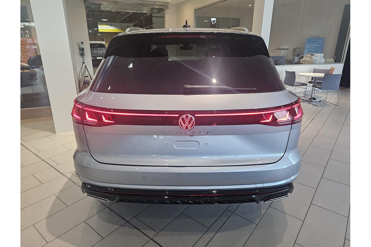 2025 Volkswagen Touareg 210TDI R-Line RC