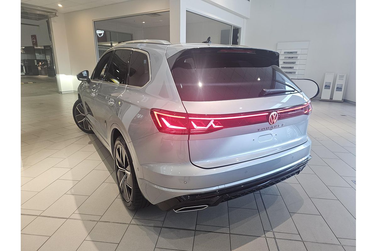 2025 Volkswagen Touareg 210TDI R-Line RC
