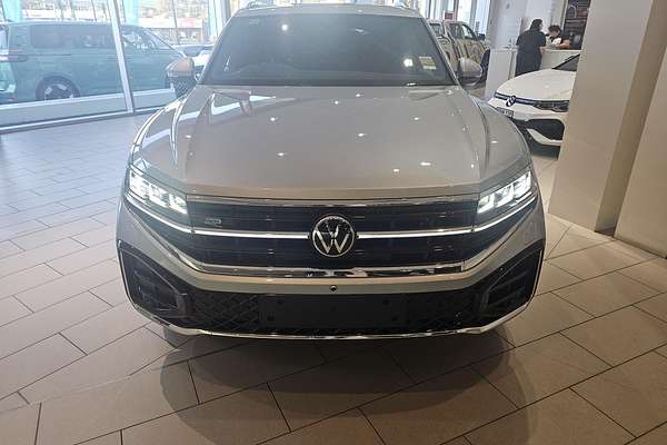 2025 Volkswagen Touareg 210TDI R-Line RC