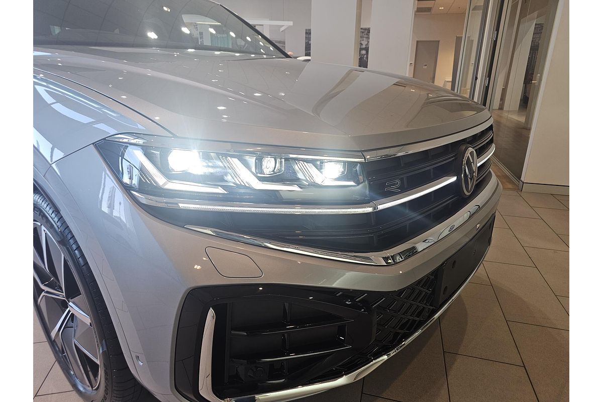 2025 Volkswagen Touareg 210TDI R-Line RC