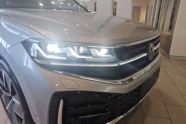 2025 Volkswagen Touareg 210TDI R-Line RC