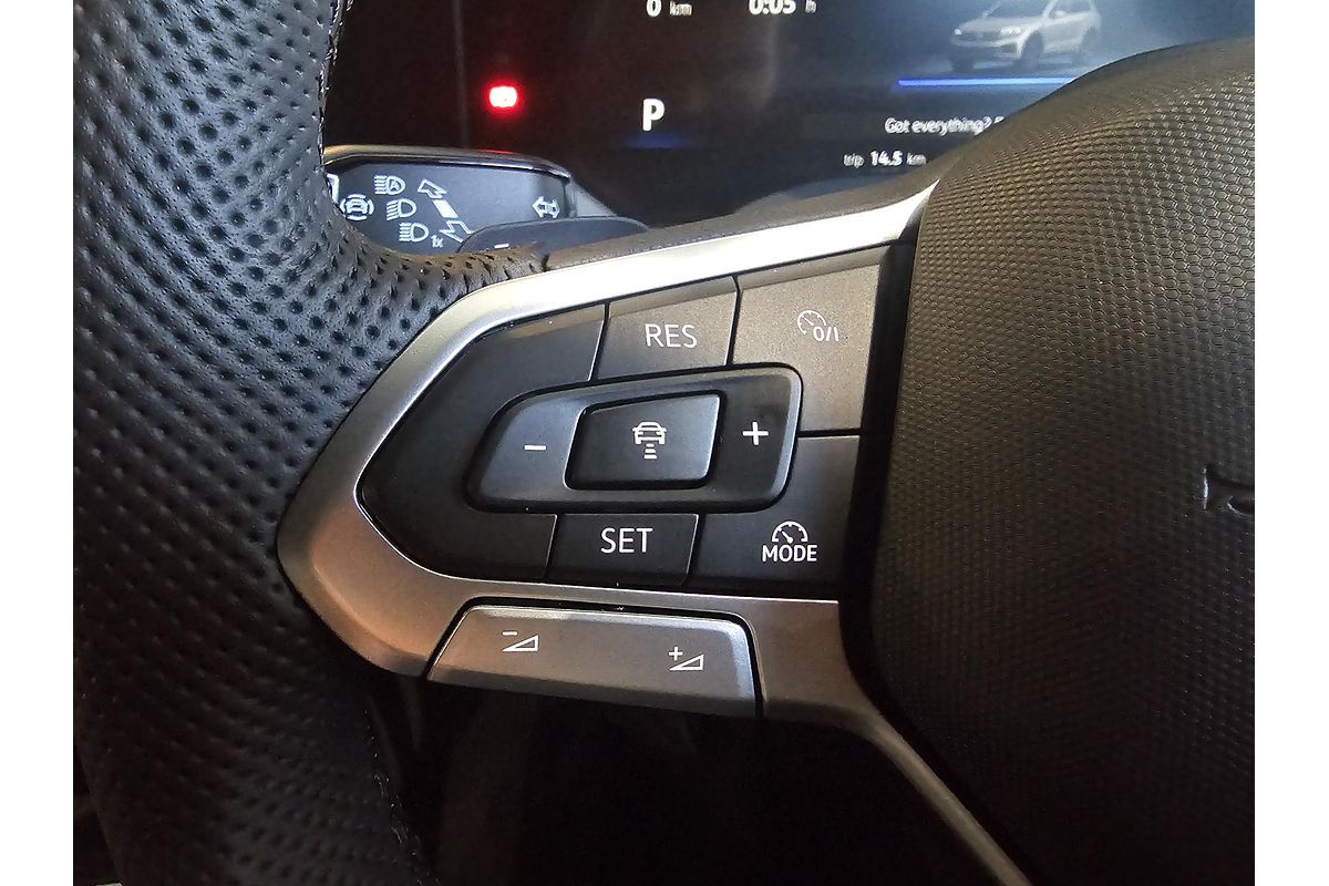 2025 Volkswagen Touareg 210TDI R-Line RC