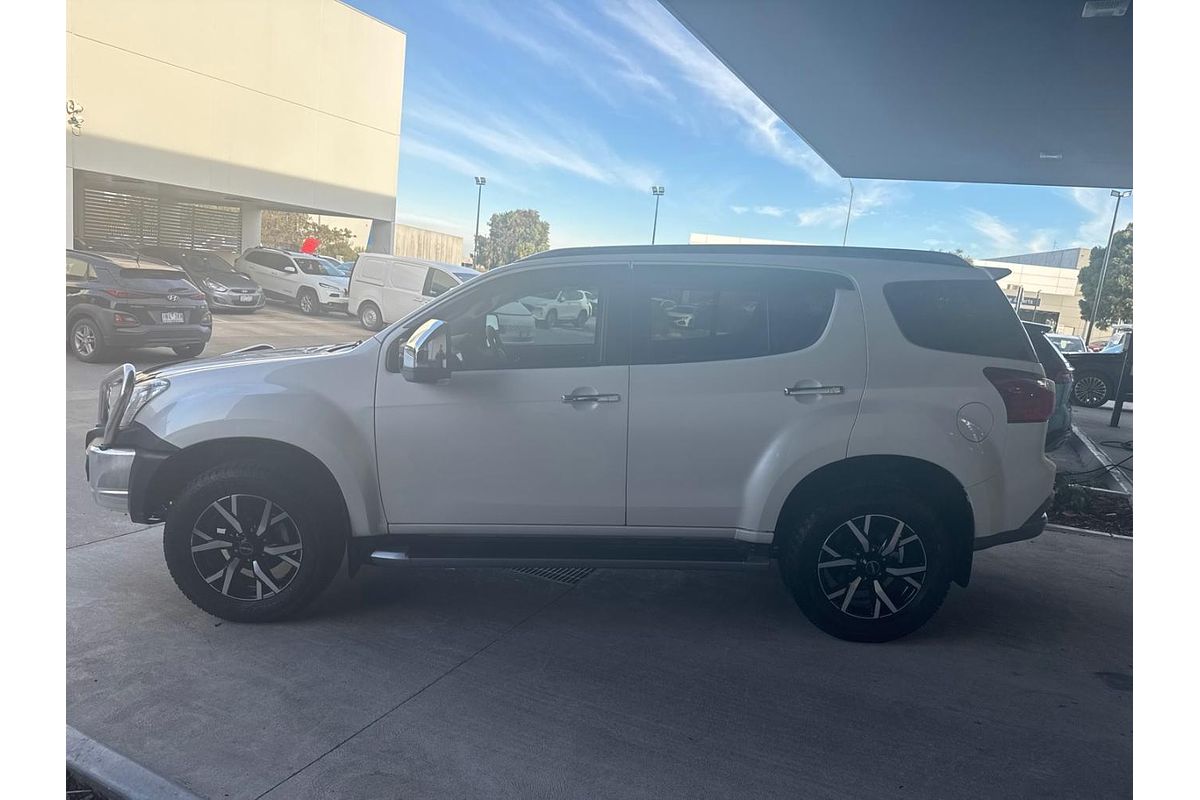 2019 Isuzu MU-X LS-T
