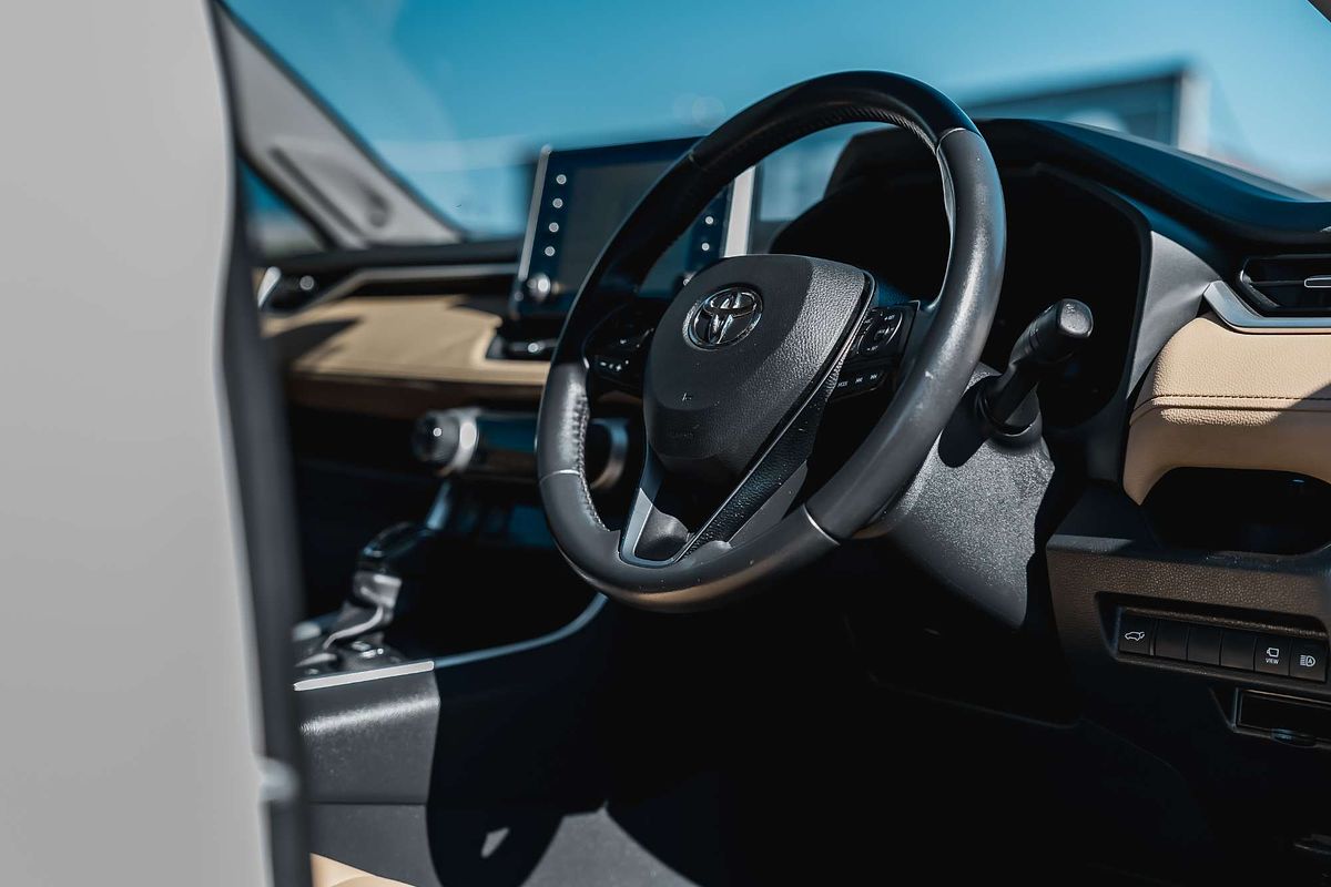 2019 Toyota RAV4 Cruiser AXAH54R