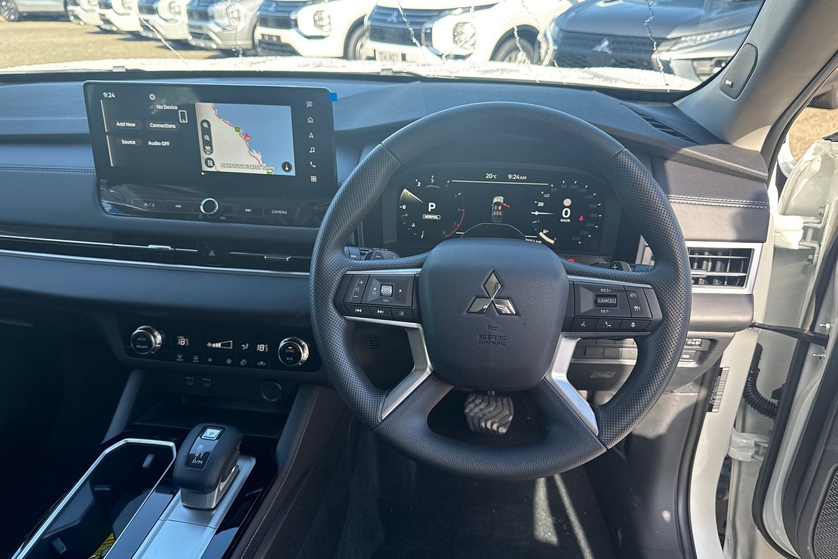 2025 Mitsubishi Outlander ES ZM