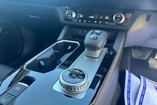2025 Mitsubishi Outlander ES ZM