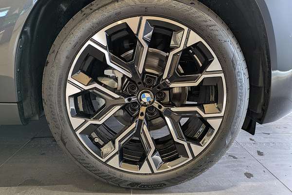 2025 BMW X3 20 xDRIVE G45