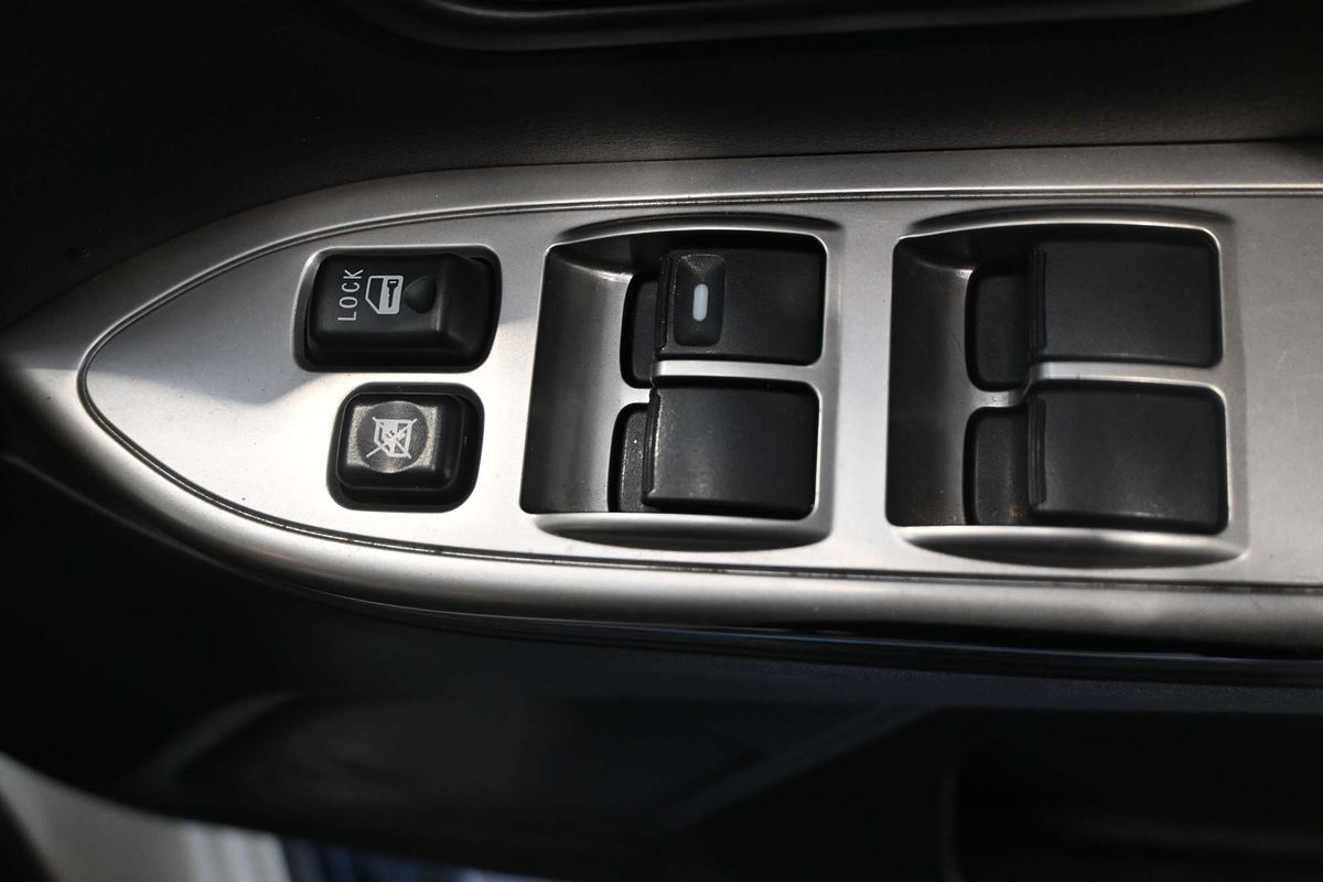 2014 Mitsubishi Pajero VR-X LWB (4x4) NW MY14