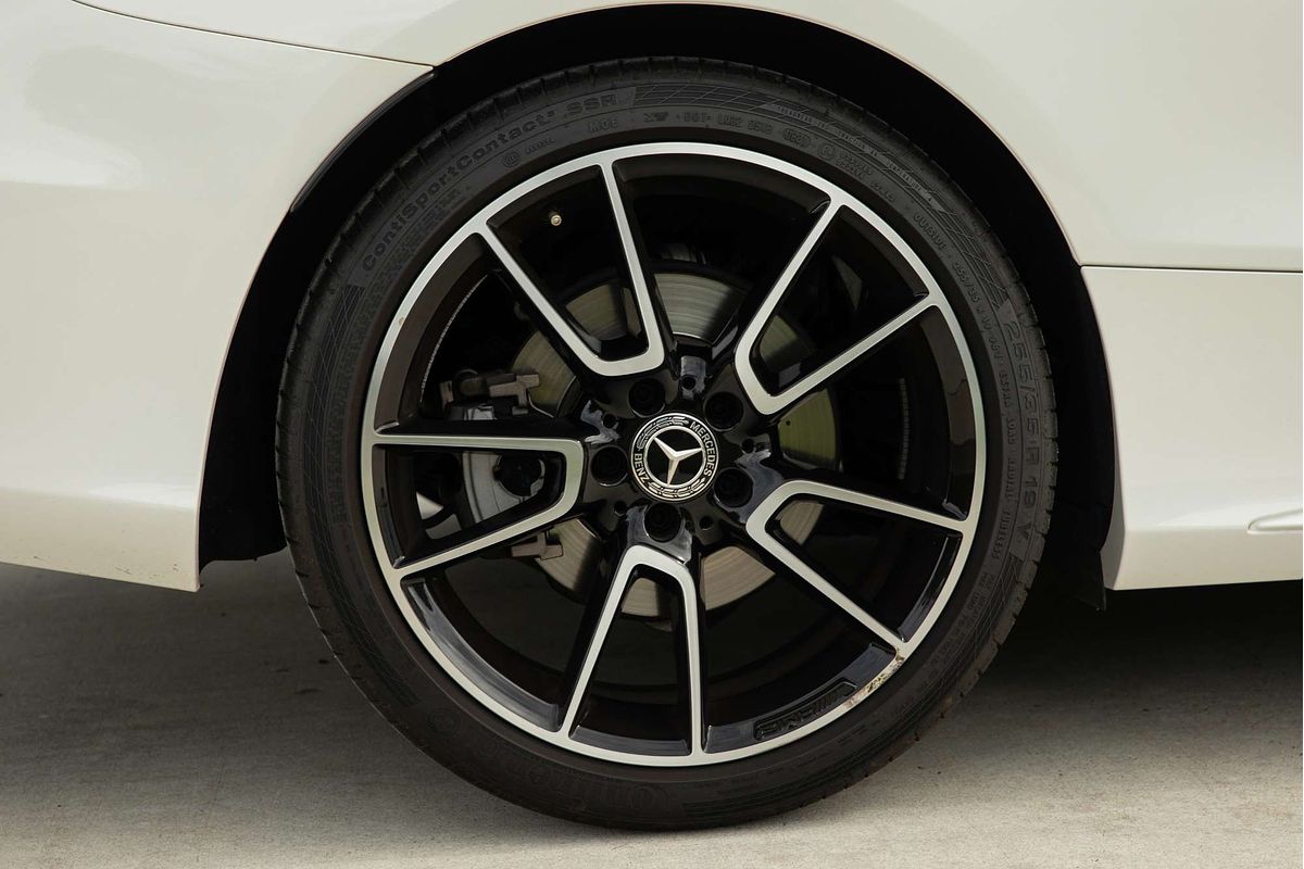 2021 Mercedes-Benz C-Class C300 C205