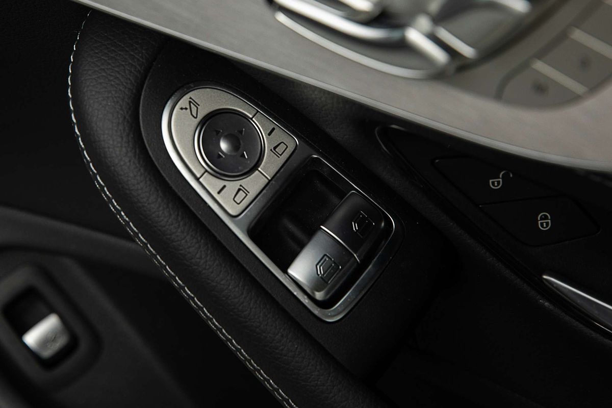 2021 Mercedes-Benz C-Class C300 C205