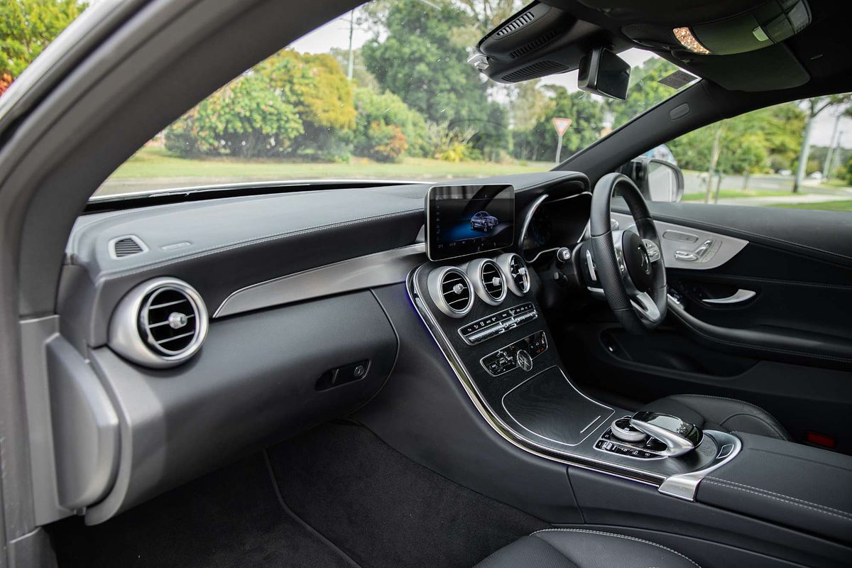 2021 Mercedes-Benz C-Class C300 C205