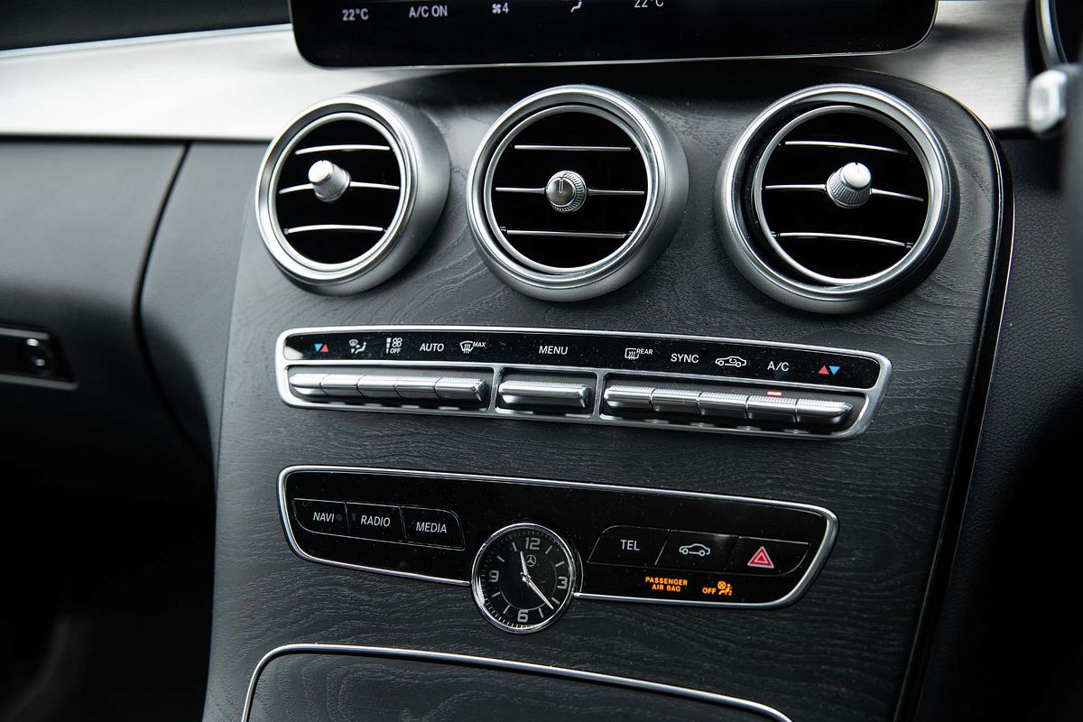 2021 Mercedes-Benz C-Class C300 C205