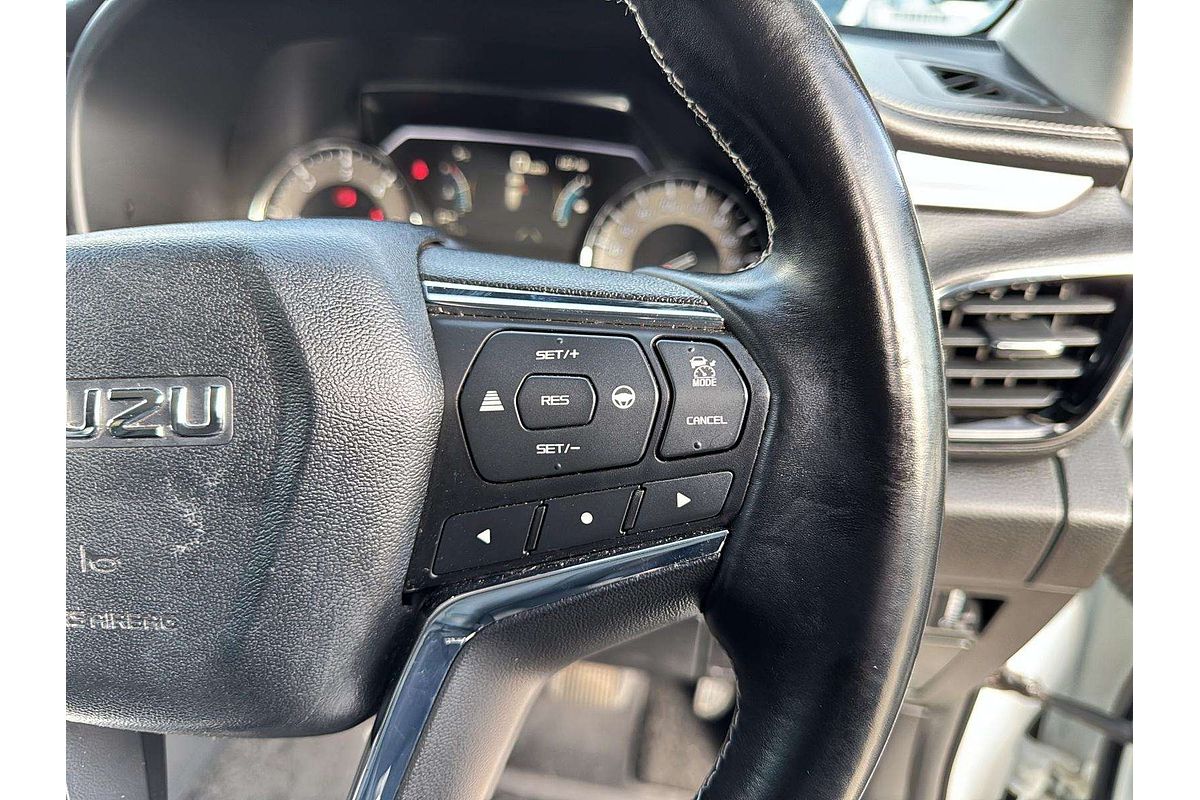 2021 Isuzu MU-X LS-T