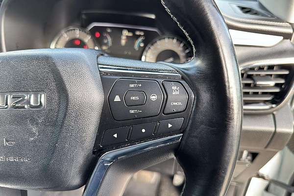 2021 Isuzu MU-X LS-T
