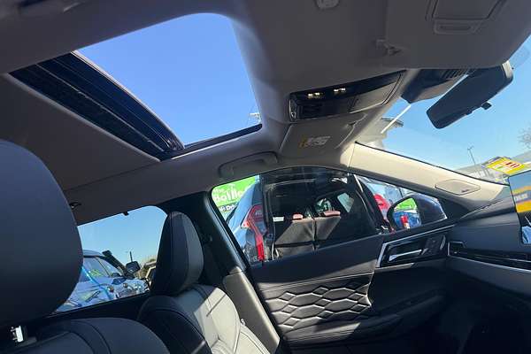 2025 Mitsubishi Outlander Exceed ZM