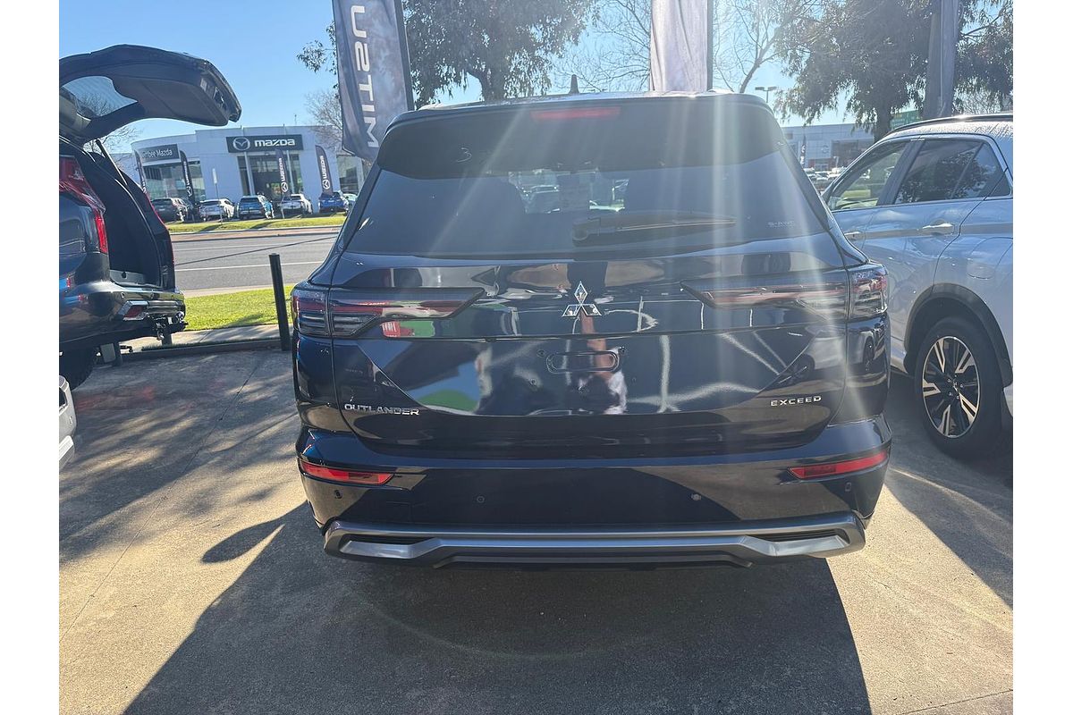 2025 Mitsubishi Outlander Exceed ZM