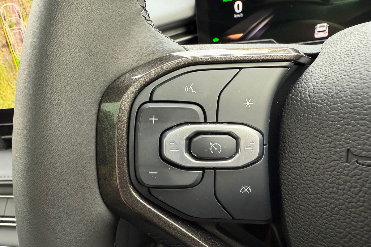 2025 GWM Haval H6 Ultra Hybrid B01