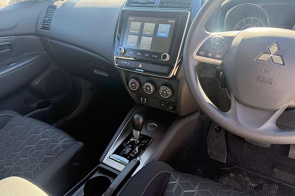 2024 Mitsubishi ASX GS XD