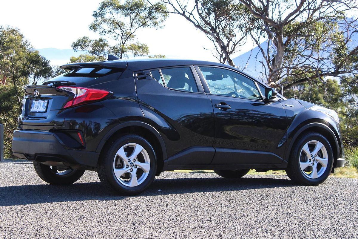 2018 Toyota C-HR NGX10R