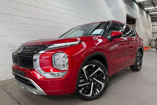 2024 Mitsubishi Outlander PHEV Exceed ZM