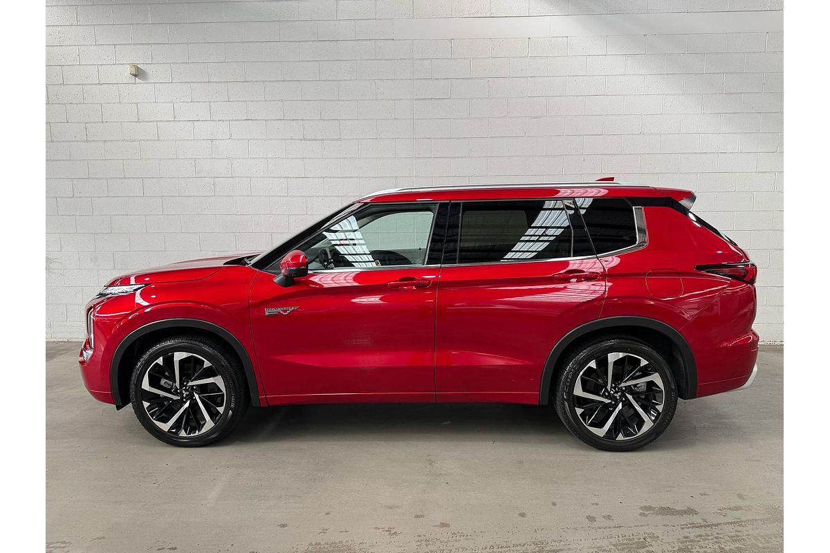2024 Mitsubishi Outlander PHEV Exceed ZM