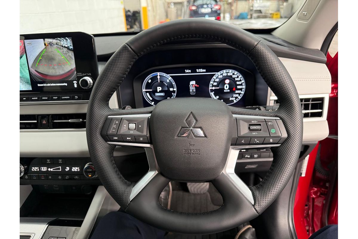 2024 Mitsubishi Outlander PHEV Exceed ZM