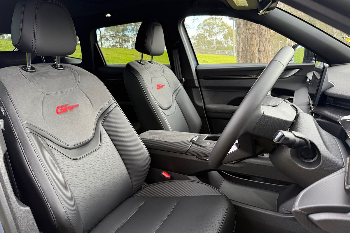 2025 GWM Haval H6GT Ultra PHEV B03