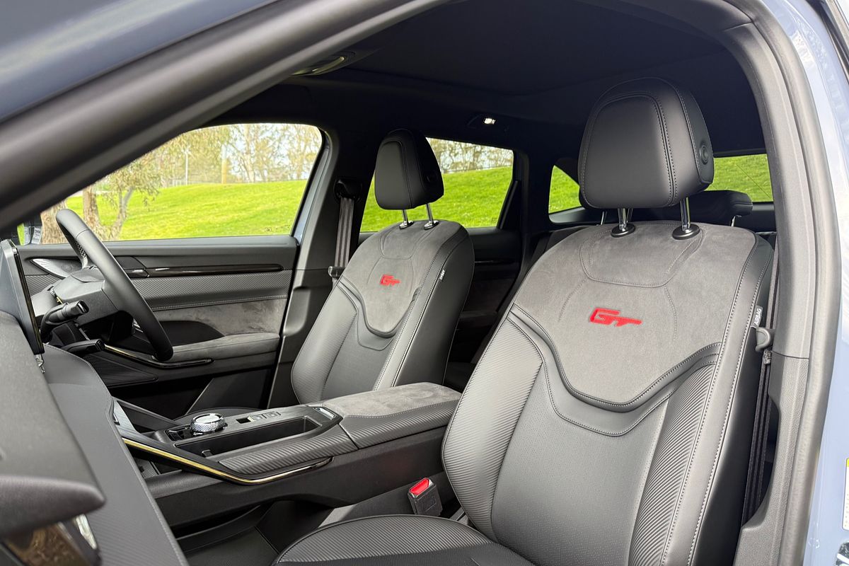 2025 GWM Haval H6GT Ultra PHEV B03
