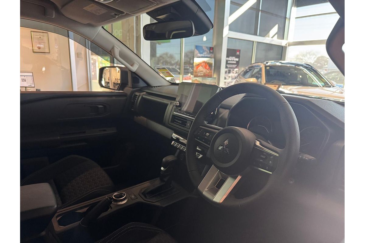 2025 Mitsubishi Triton GLX-R MV 4X4