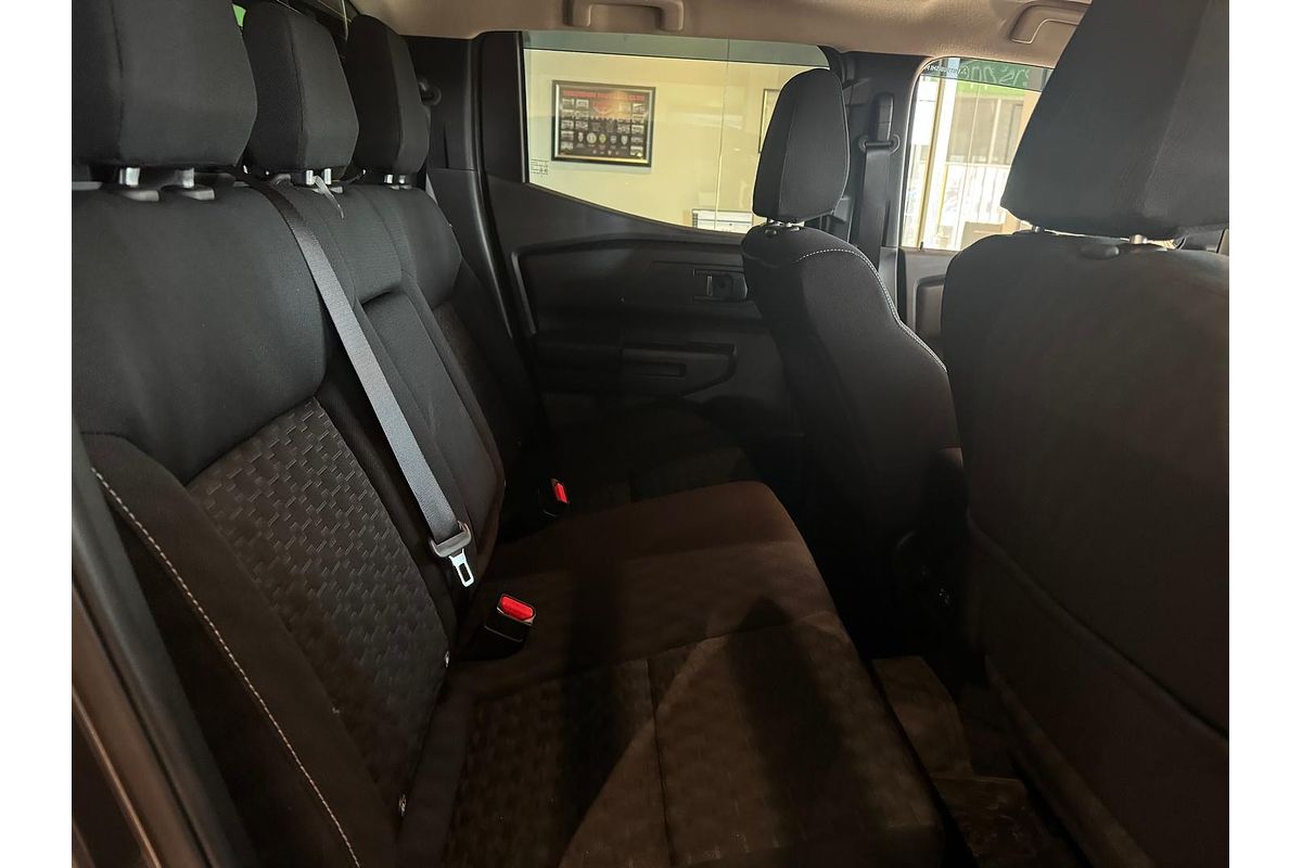 2025 Mitsubishi Triton GLX-R MV 4X4