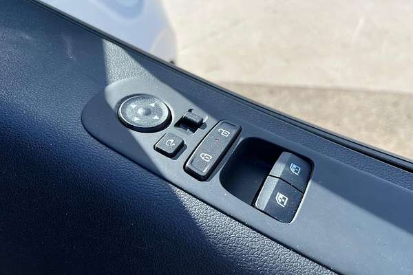 2025 Hyundai STARIA LOAD US4.V3