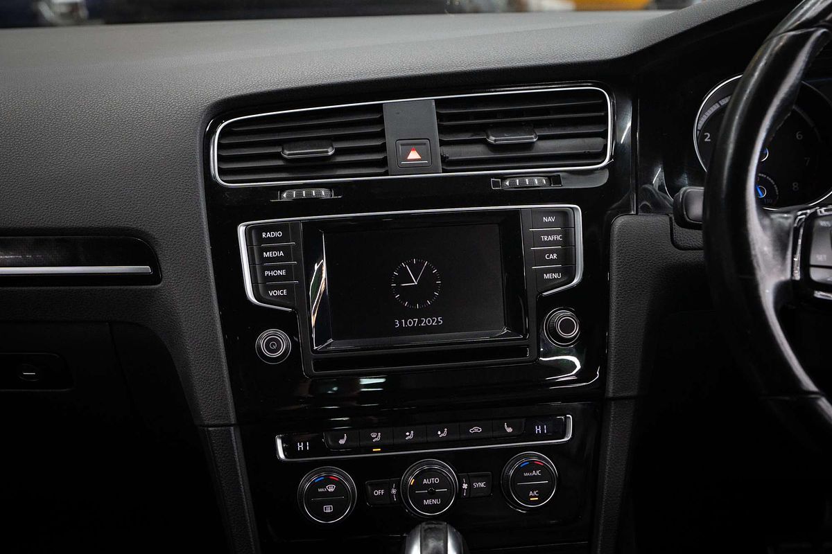 2015 Volkswagen Golf R 7