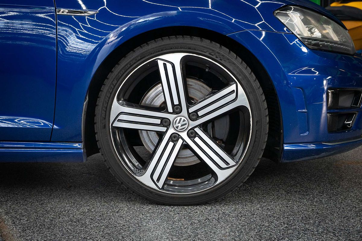 2015 Volkswagen Golf R 7