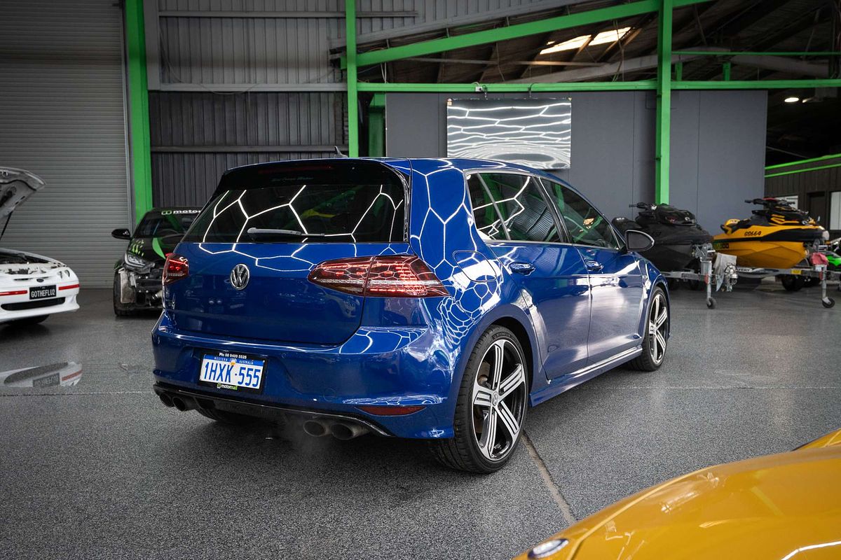 2015 Volkswagen Golf R 7