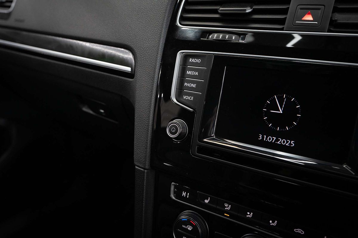 2015 Volkswagen Golf R 7