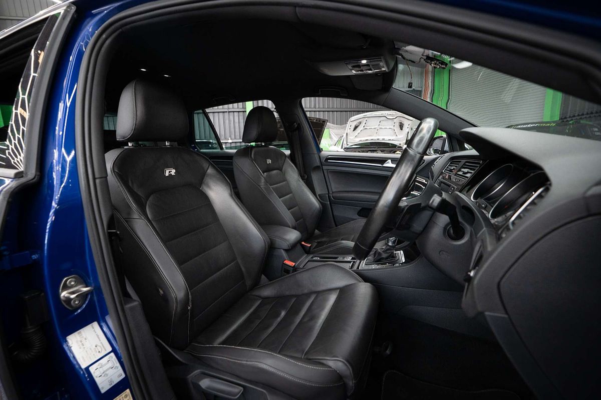 2015 Volkswagen Golf R 7