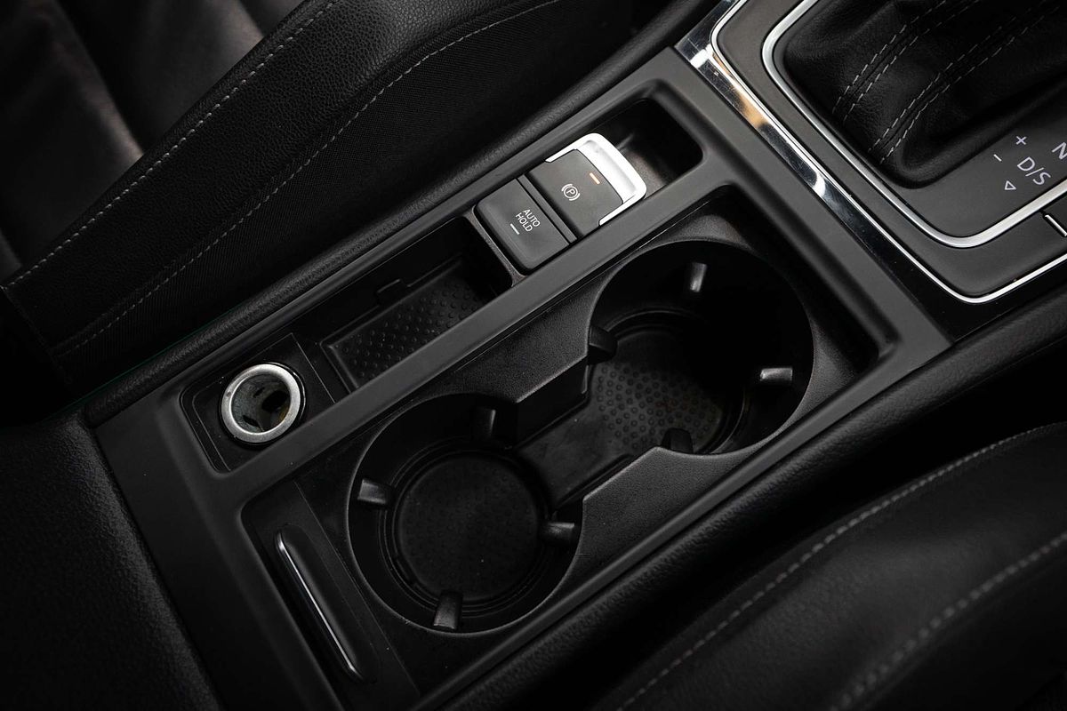 2015 Volkswagen Golf R 7